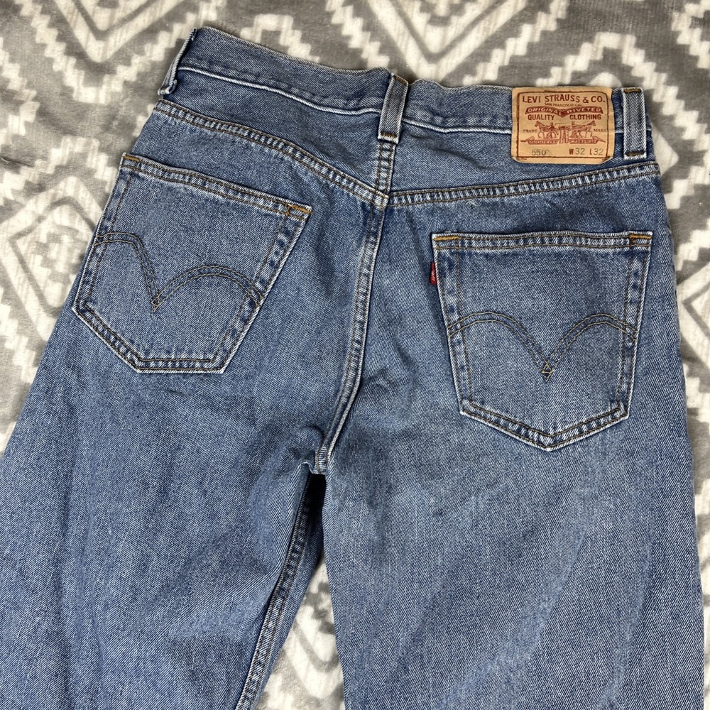 Vintage Levis 550 Jeans Mens 32x32 Light Y2K Blue Denim Relaxed Tapered Zip Fly - Picture 5 of 10